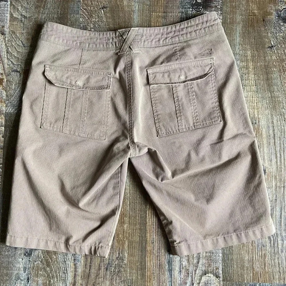 Horny  Toad Bermuda Shorts - Picture 5 of 7